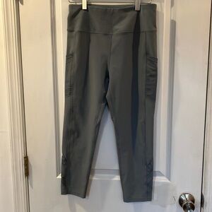 🎉 3/$15 Mondetta Performance & Luxury Capri Yoga Pants M